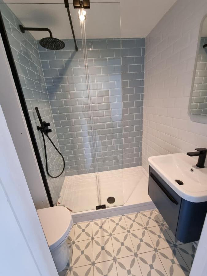 Hightide - 2 Bed With Parking, Balcony & Sea View. Apartment Swanage Luaran gambar