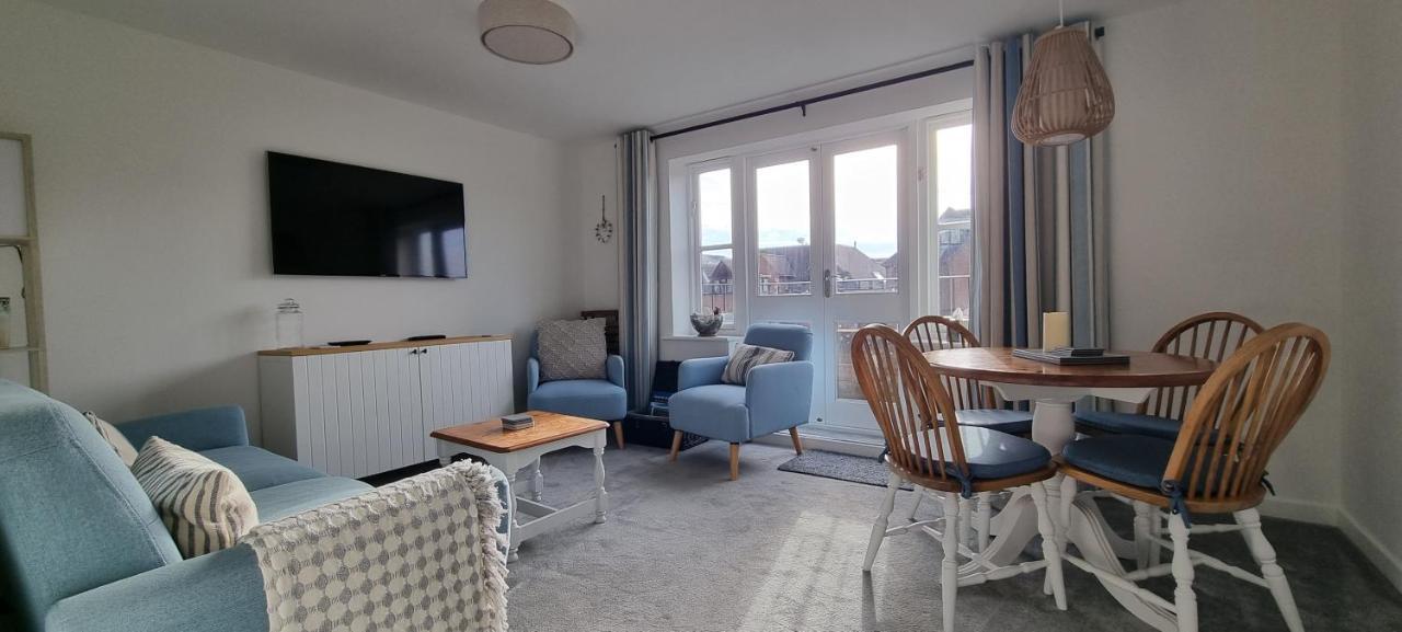 Hightide - 2 Bed With Parking, Balcony & Sea View. Apartment Swanage Luaran gambar