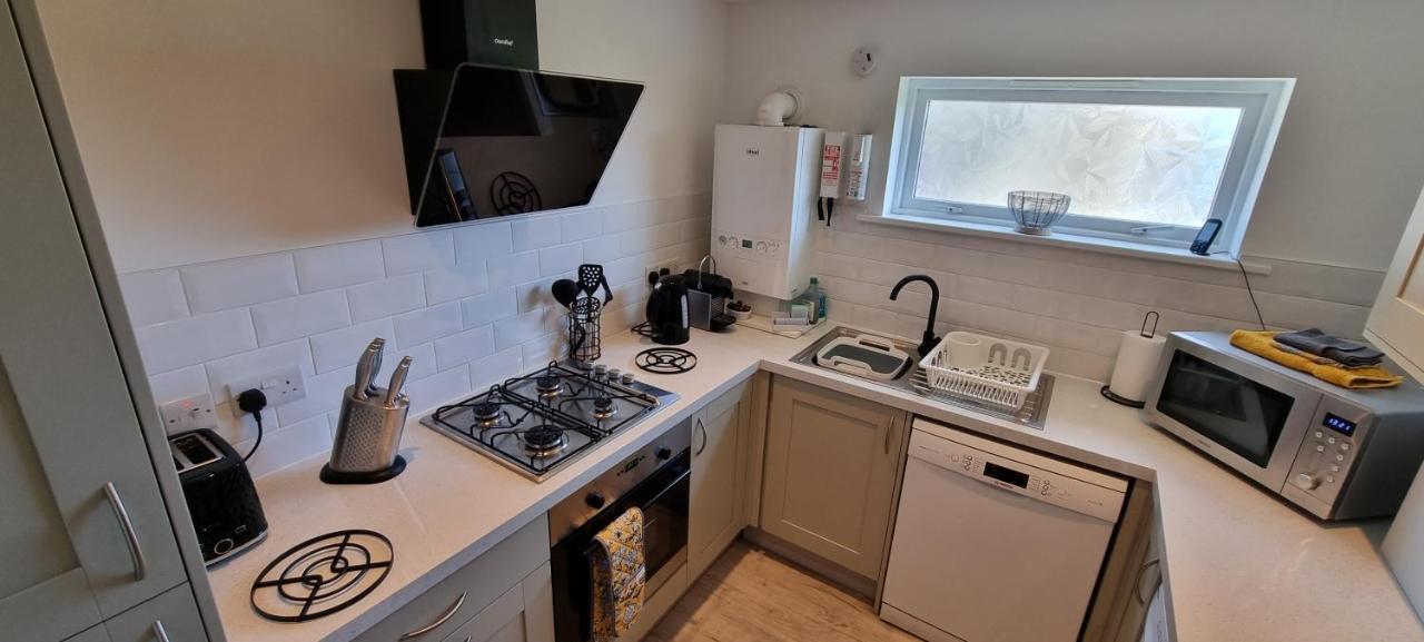 Hightide - 2 Bed With Parking, Balcony & Sea View. Apartment Swanage Luaran gambar