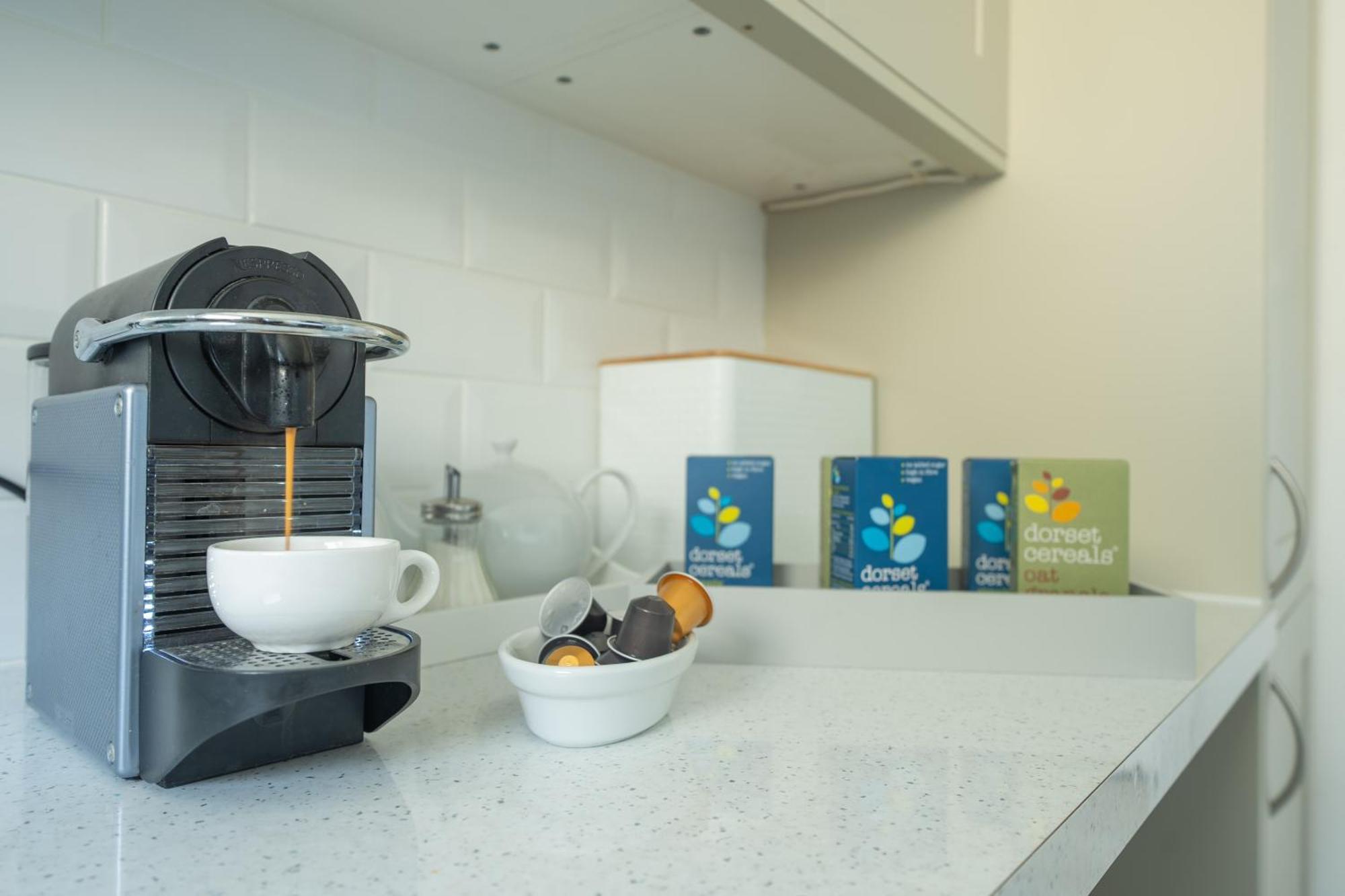 Hightide - 2 Bed With Parking, Balcony & Sea View. Apartment Swanage Luaran gambar